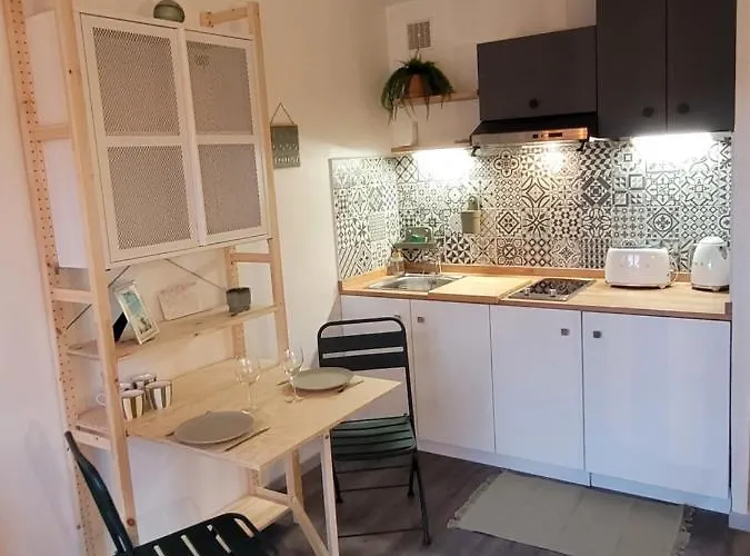Appart Cocooning Proche Centre Avec Parking, Climatisation